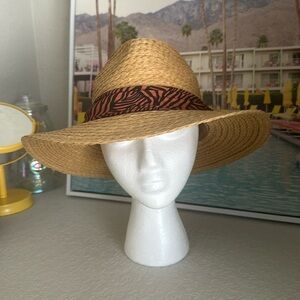 Straw Hat NWOT